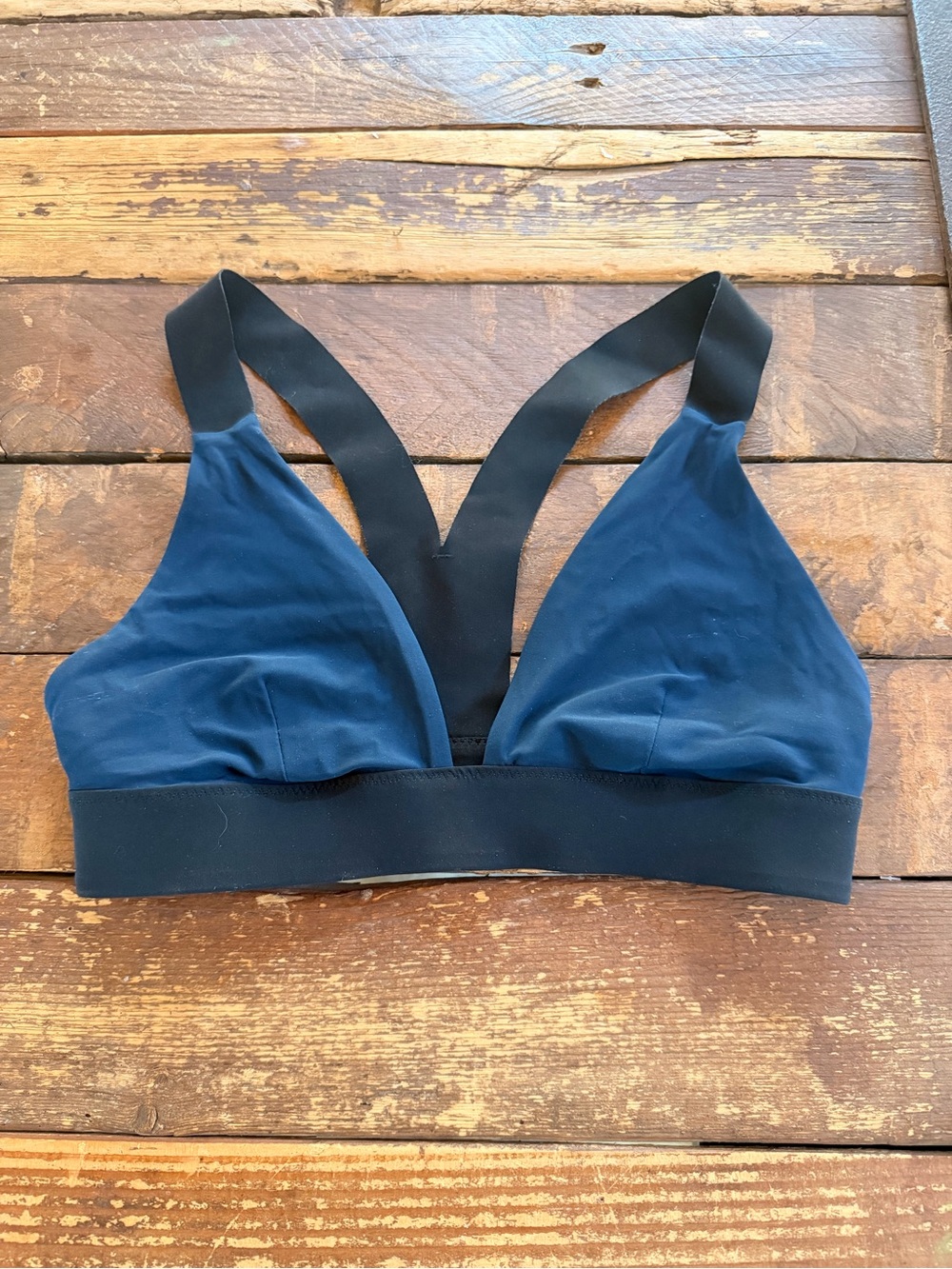 Rare Lululemon Navy Blue & Black racerback sports bra, size 2